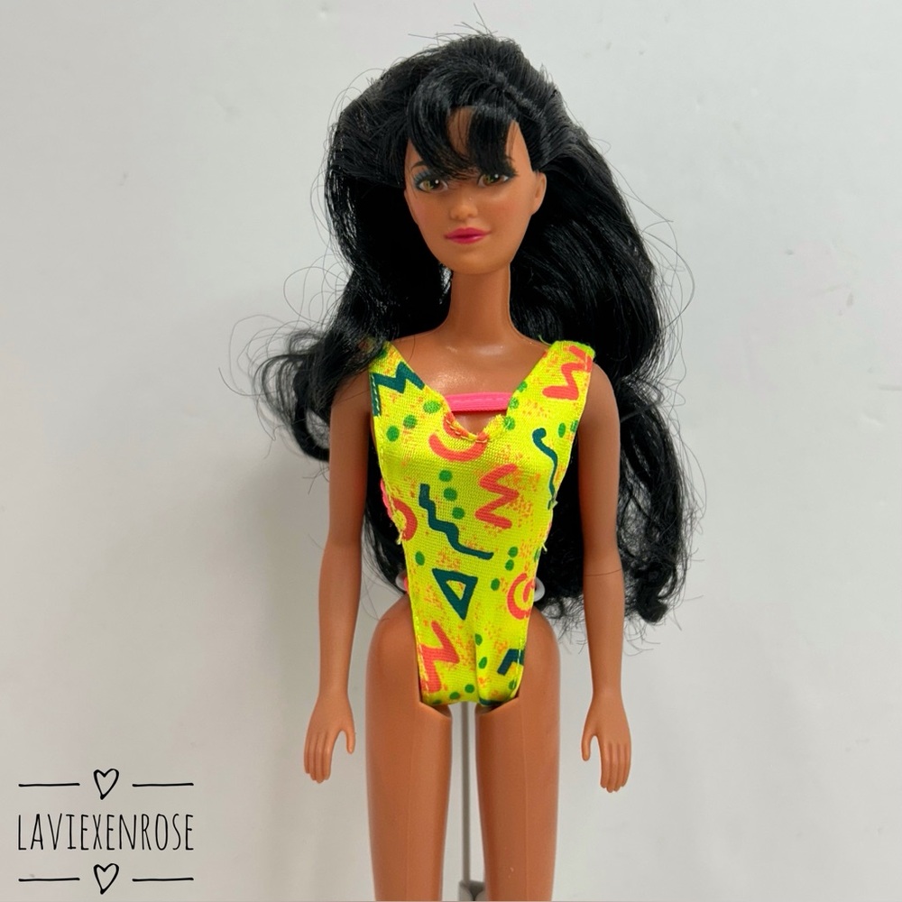 1990 Hawaiian Fun Kira Barbie Doll
